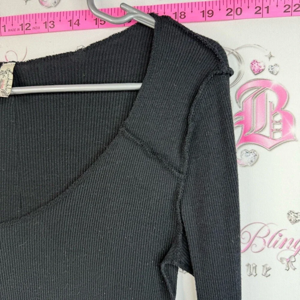 Free People long sleeve shirt stretchy Black Ribbed Scoop Neck Long Sleeve Top